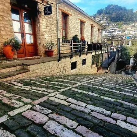 4 מלון Gjirokastër