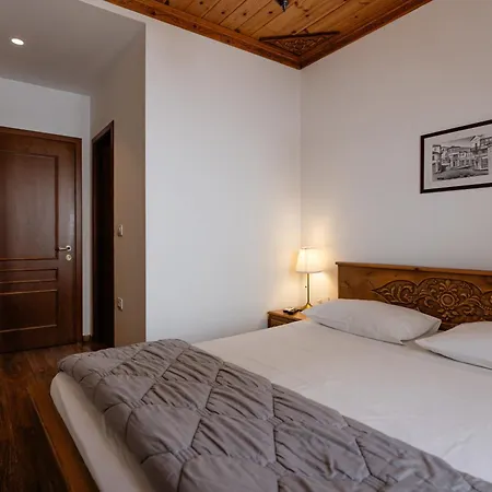 4 Gjirokastër