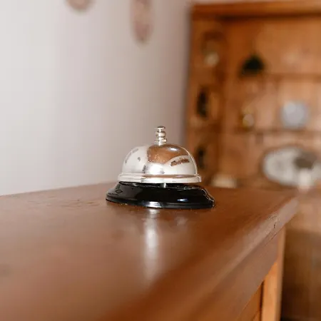 4 3* Gjirokastër