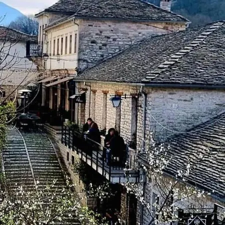 4 3* Gjirokastër